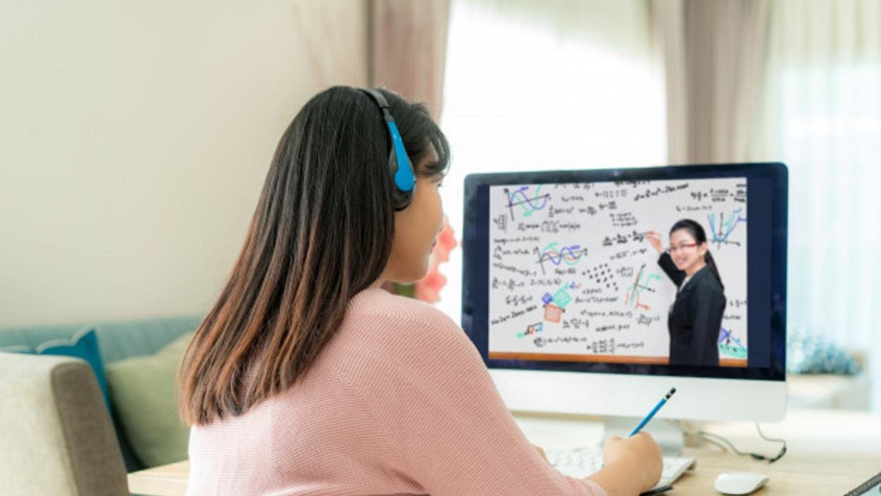 Pandemi COVID-19 Ciptakan Transformasi Digital Pendidikan