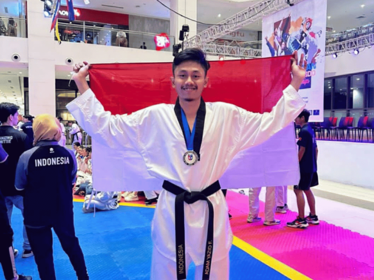 Adam Yazid  Raih Emas di Laga Internasional
